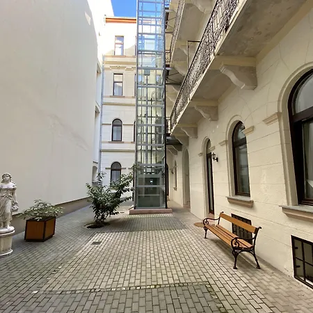 Gracia Apartment House-3